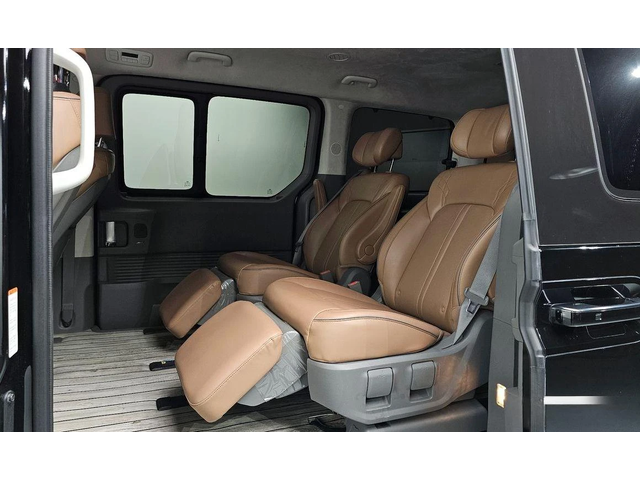 Hyundai Staria L3.5 Lounge 7-Seater Inspiration - автомобили, коли, обяви за нови и употребявани 11