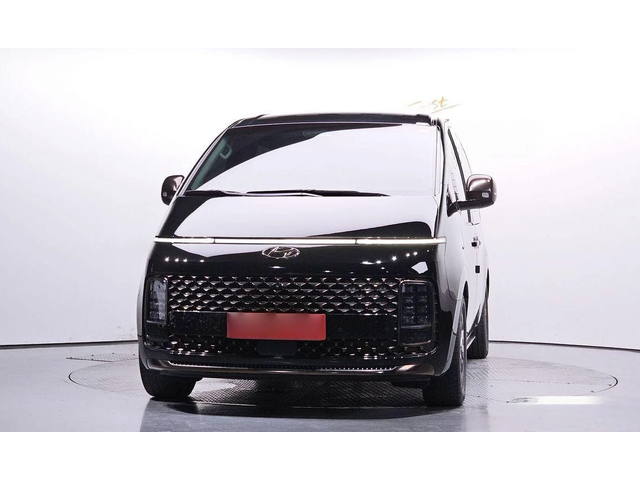Hyundai Staria L3.5 Lounge 9-Seater Inspiration - автомобили, коли, обяви за нови и употребявани 2