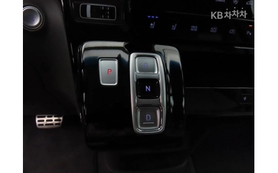 Hyundai Staria Lounge 3.5 LPG Lounge 7 Вдъхновение ЛИЗ.БЕЗ ПЪРВ.В - автомобили, коли, обяви за нови и употребявани 16