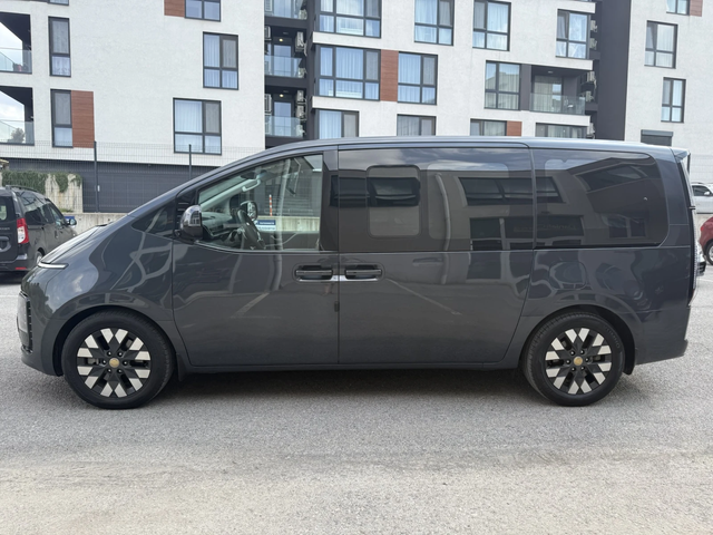 Hyundai Staria 3.5 LPG 7 - МЕСТЕН ЛИЗИНГ БЕЗ ПЪРВОНАЧАЛНА ВНОСКА - автомобили, коли, обяви за нови и употребявани 3