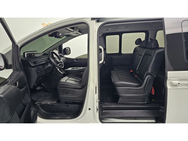 Hyundai Staria L3.5 Tourer 9seater autogeorge.com - автомобили, коли, обяви за нови и употребявани 15