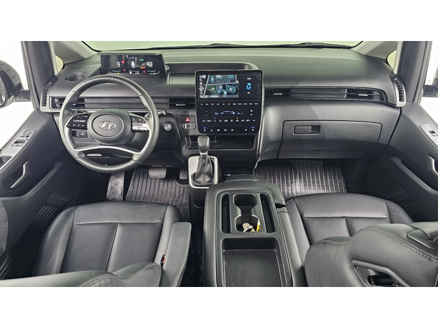 Hyundai Staria L3.5 Tourer 9seater autogeorge.com - автомобили, коли, обяви за нови и употребявани 4