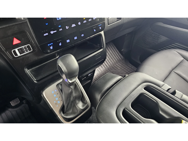 Hyundai Staria L3.5 Tourer 9seater autogeorge.com - автомобили, коли, обяви за нови и употребявани 6