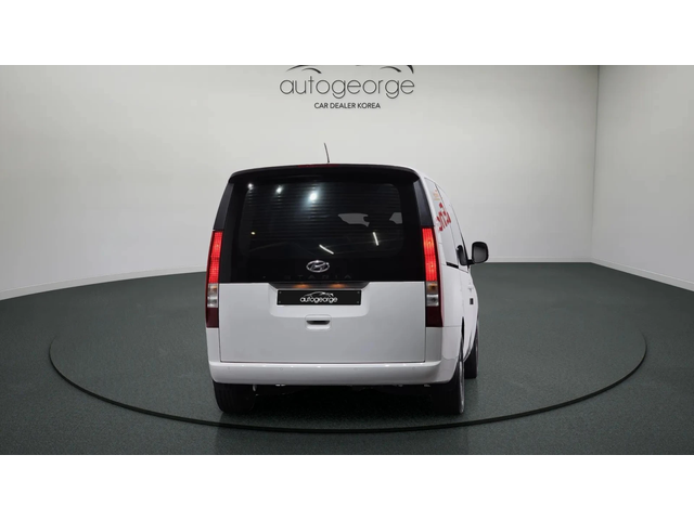 Hyundai Staria L3.5 Tourer 9seater autogeorge.com - автомобили, коли, обяви за нови и употребявани 3