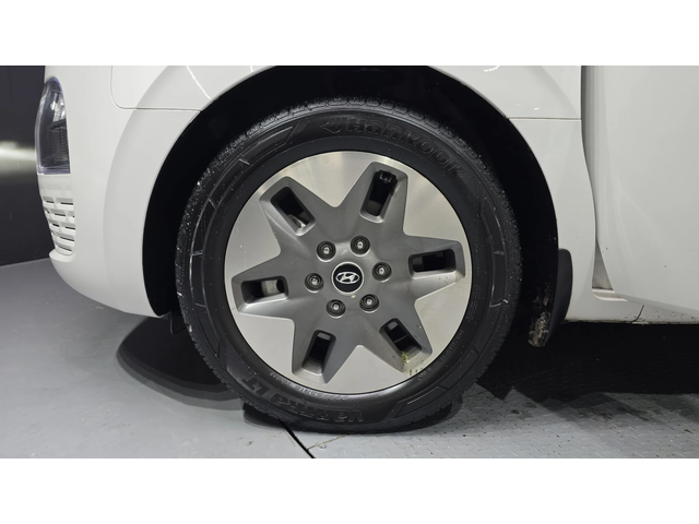 Hyundai Staria L3.5 Tourer 9seater autogeorge.com - автомобили, коли, обяви за нови и употребявани 4