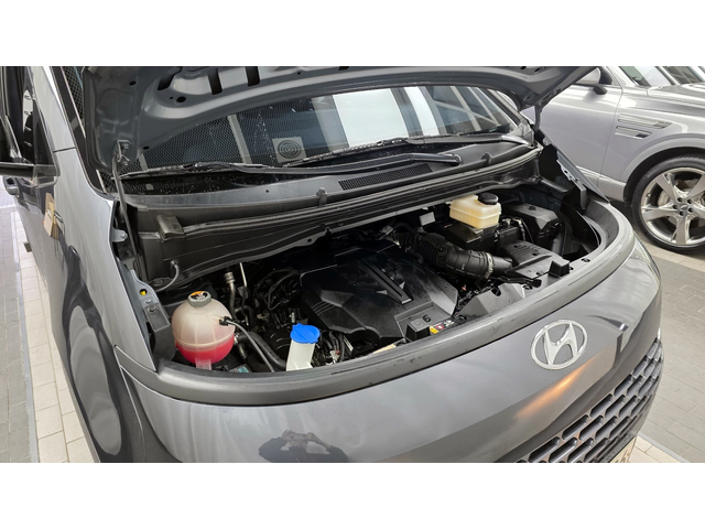 Hyundai Staria L3.5 Tourer 9seater autogeorge.com - автомобили, коли, обяви за нови и употребявани 5