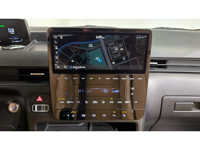 Hyundai Staria L3.5 Tourer 9seater autogeorge.com - автомобили, коли, обяви за нови и употребявани 13