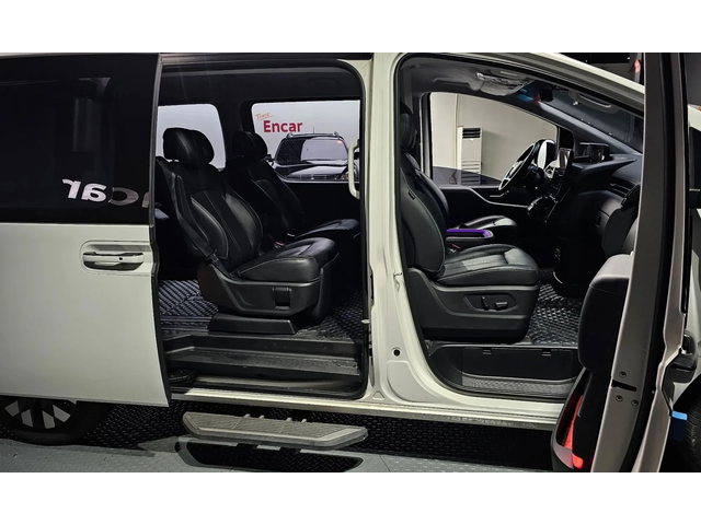 Hyundai Staria L3.5 Lounge 7-Seater Mobility - автомобили, коли, обяви за нови и употребявани 8