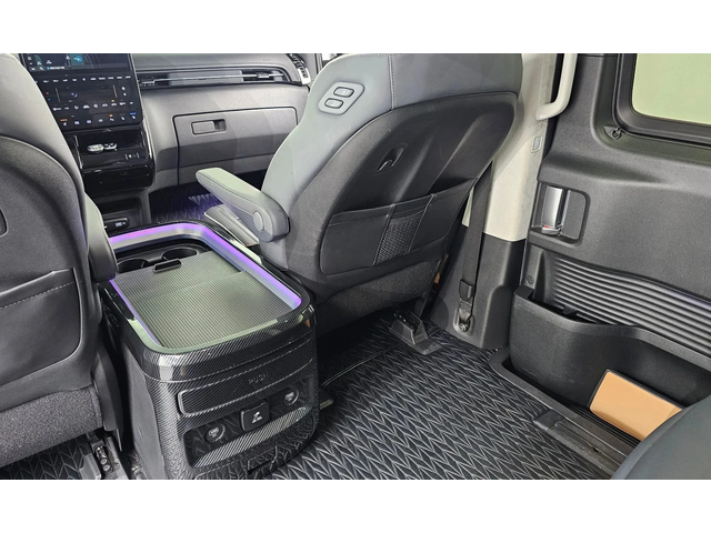 Hyundai Staria L3.5 Lounge 7-Seater Inspiration - автомобили, коли, обяви за нови и употребявани 15