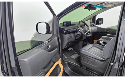 Hyundai Staria L3.5 Lounge 7-Seater Inspiration - автомобили, коли, обяви за нови и употребявани 8