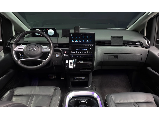 Hyundai Staria L3.5 Lounge - автомобили, коли, обяви за нови и употребявани 5