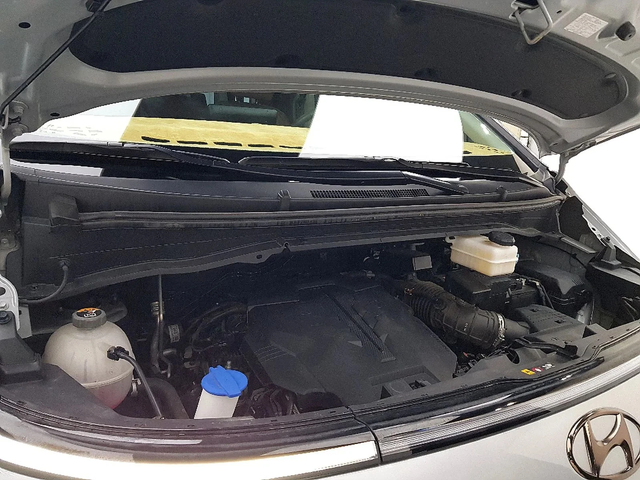 Hyundai Staria L3.5 Lounge 7-Seater - автомобили, коли, обяви за нови и употребявани 4