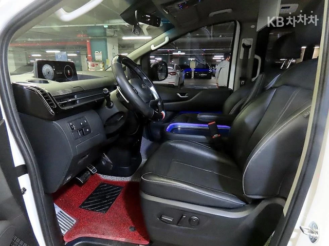 Hyundai Staria 2023 - автомобили, коли, обяви за нови и употребявани 5