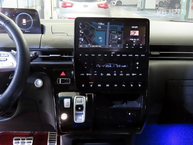 Hyundai Staria 2023 - автомобили, коли, обяви за нови и употребявани 9