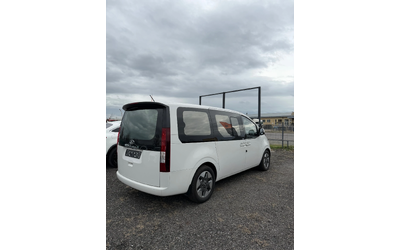 hyundai-staria - 3