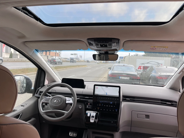 Hyundai Staria 4х4/6+ 1/luxury+ - автомобили, коли, обяви за нови и употребявани 8