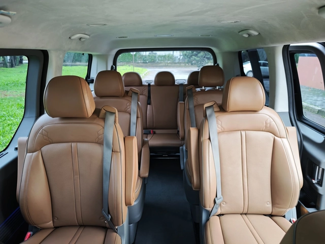 Hyundai Staria 2.2 CRDI 4x4  - HITRAC 8+ 1 - автомобили, коли, обяви за нови и употребявани 14