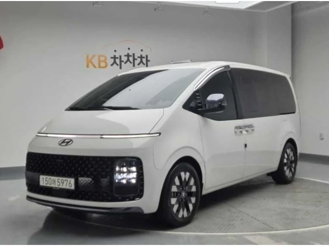 Hyundai Staria 7 МЕСТЕН * ПОДГРЕВИ * ОБДУХВАНЕ * 360 КАМЕРИ - автомобили, коли, обяви за нови и употребявани 0