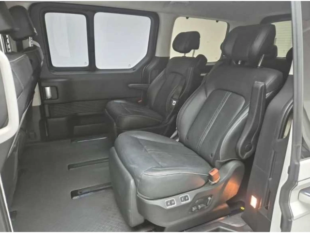 Hyundai Staria 7 МЕСТЕН * ПОДГРЕВИ * ОБДУХВАНЕ * 360 КАМЕРИ - автомобили, коли, обяви за нови и употребявани 10