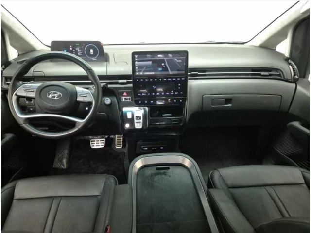 Hyundai Staria 7 МЕСТЕН * ПОДГРЕВИ * ОБДУХВАНЕ * 360 КАМЕРИ - автомобили, коли, обяви за нови и употребявани 2