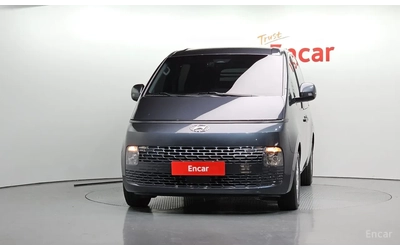 hyundai-staria - 2