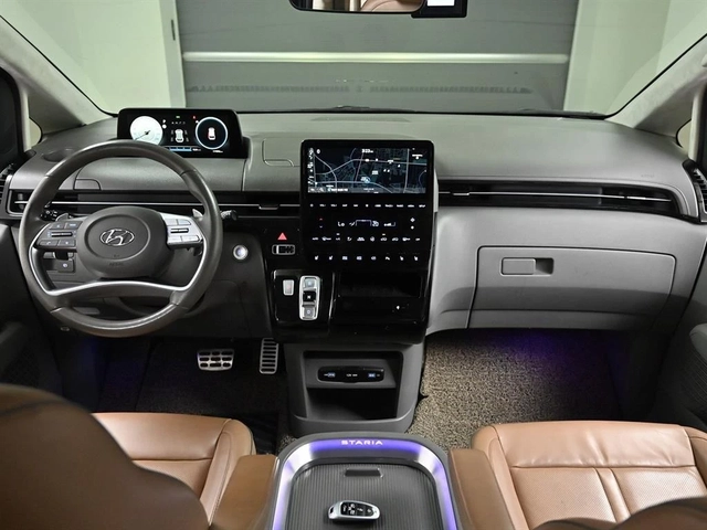 Hyundai Staria Lounge Inspiration | 4WD | 9 места | 360  | Вентил - автомобили, коли, обяви за нови и употребявани 4