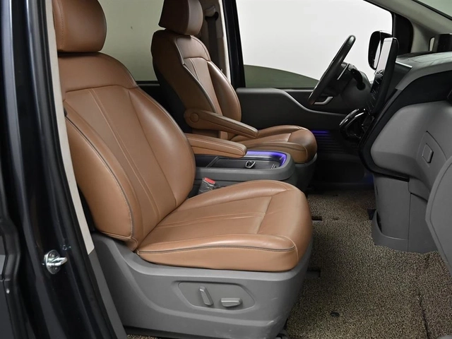 Hyundai Staria Lounge Inspiration | 4WD | 9 места | 360  | Вентил - автомобили, коли, обяви за нови и употребявани 7