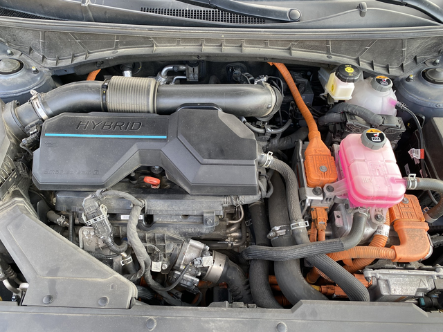 Hyundai Tucson 1.6 T-GDi/ Hybrid/ Business/ BVA6/ Наличен - автомобили, коли, обяви за нови и употребявани 15
