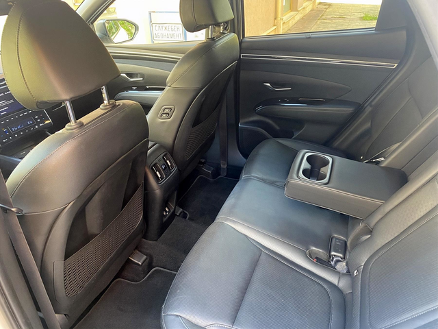 Hyundai Tucson 1.6 T-GDI/ MHEV/ Style/ 4x4/ DCT - автомобили, коли, обяви за нови и употребявани 11