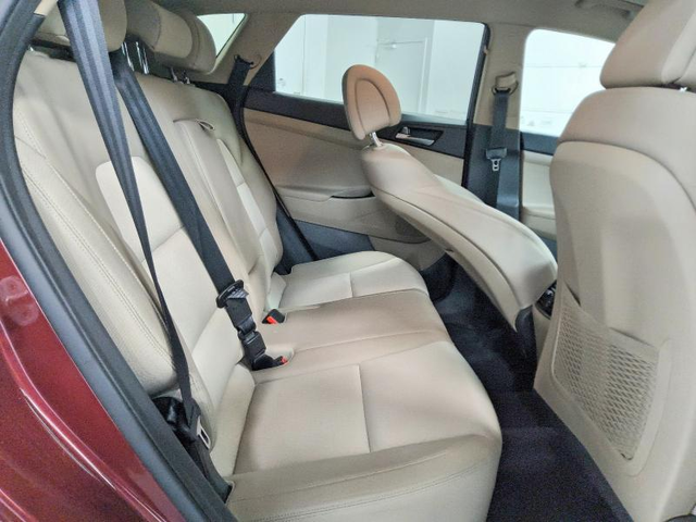 Hyundai Tucson 1.6L 4 ALL WHEEL DRIVE - автомобили, коли, обяви за нови и употребявани 11