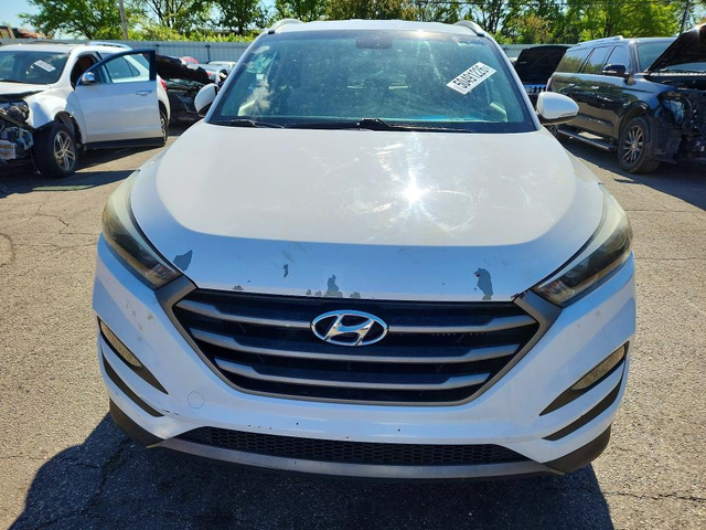 Hyundai Tucson 1.6L 4 FRONT WHEEL DRIVE - автомобили, коли, обяви за нови и употребявани 4