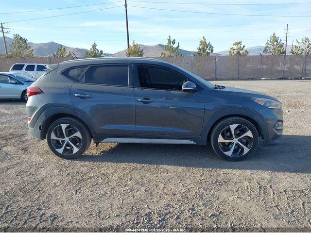 Hyundai Tucson 1.6L I-4 DI, DOHC, VVT, TURBO, 175HP Front Wheel Drive - автомобили, коли, обяви за нови и употребявани 12