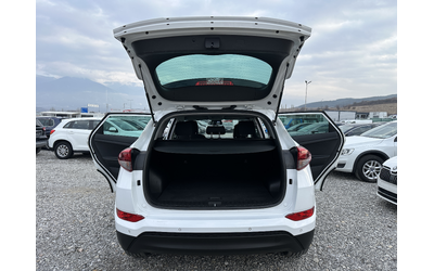 Hyundai Tucson 1.7CRDi E6B - автомобили, коли, обяви за нови и употребявани 10