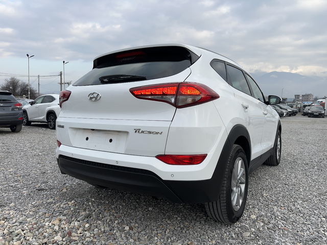 Hyundai Tucson 1.7CRDi E6B - автомобили, коли, обяви за нови и употребявани 3