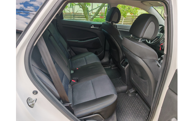 Hyundai Tucson 1.7CRDI-НАВИГАЦИЯ-КАМЕРА - автомобили, коли, обяви за нови и употребявани 9