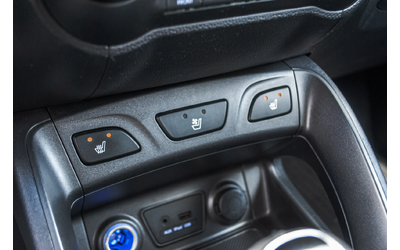 Hyundai Tucson 2.0CRDI-4WD-PREMIUM-6M ГАРАНЦИЯ! - автомобили, коли, обяви за нови и употребявани 12