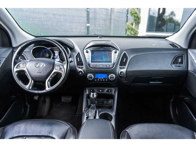 Hyundai Tucson 2.0CRDI-4WD-PREMIUM-6M ГАРАНЦИЯ! - автомобили, коли, обяви за нови и употребявани 9