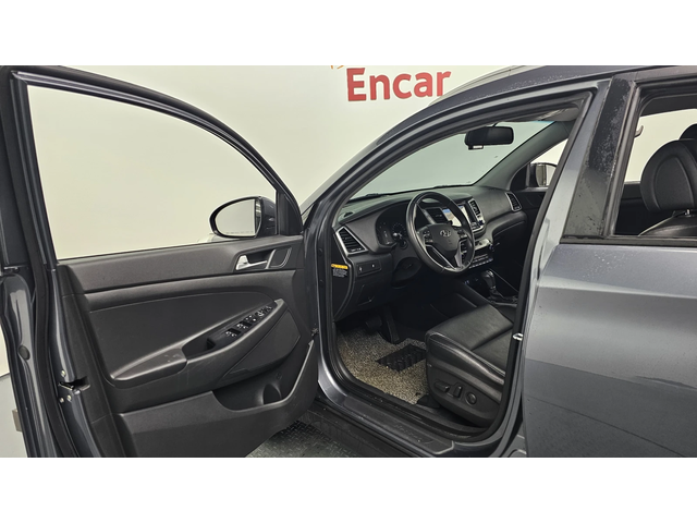 Hyundai Tucson All New Diesel 2.0 Premium - автомобили, коли, обяви за нови и употребявани 9