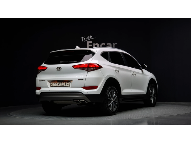 Hyundai Tucson All New Diesel 2.0 Premium - автомобили, коли, обяви за нови и употребявани 1