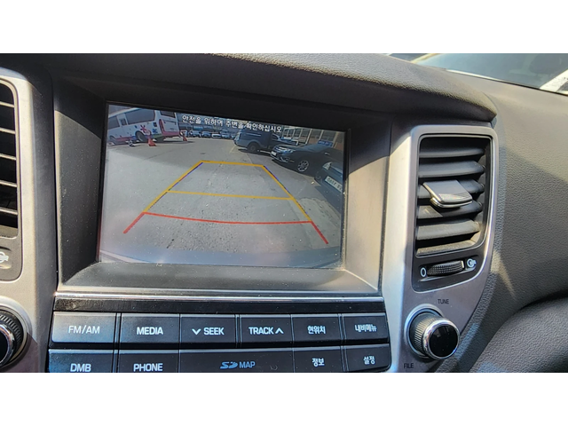 Hyundai Tucson Diesel 2.0 4WD Premium - автомобили, коли, обяви за нови и употребявани 16