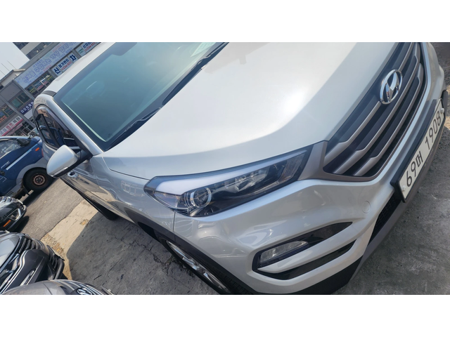 Hyundai Tucson Diesel 2.0 4WD Premium - автомобили, коли, обяви за нови и употребявани 2