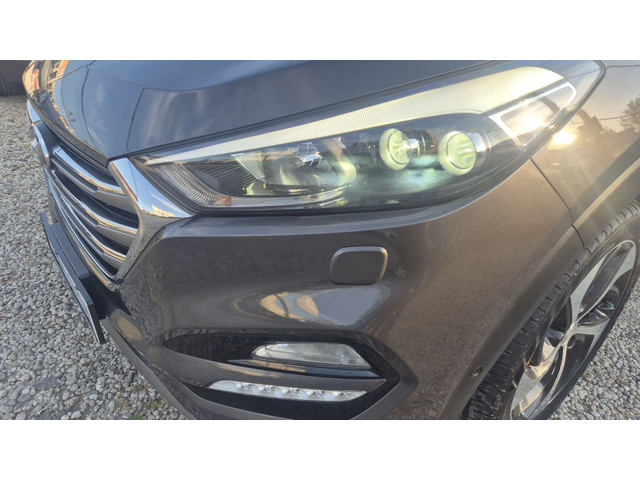 Hyundai Tucson 2.0CRDI FULL ОБДУХВАНЕ ПАНОРАМА 4Х4 ЛИЗИНГ ВИДЕО - автомобили, коли, обяви за нови и употребявани 15