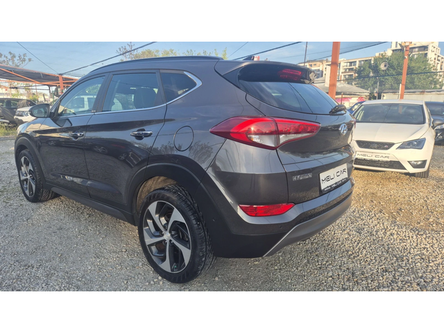 Hyundai Tucson 2.0CRDI FULL ОБДУХВАНЕ ПАНОРАМА 4Х4 ЛИЗИНГ ВИДЕО - автомобили, коли, обяви за нови и употребявани 4