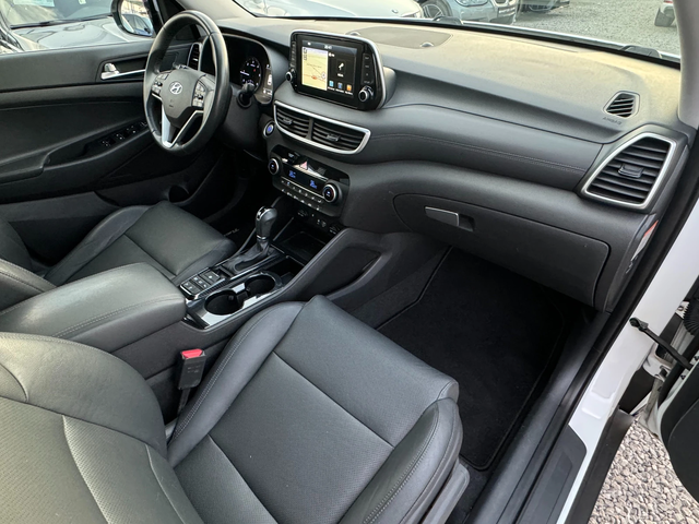 Hyundai Tucson 2.0CRDI ! AWD ! MHEV ! SWISS ! - автомобили, коли, обяви за нови и употребявани 10