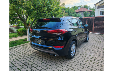 hyundai-tucson-2-0crdi-4x4-navigatsiya-kamera - 3