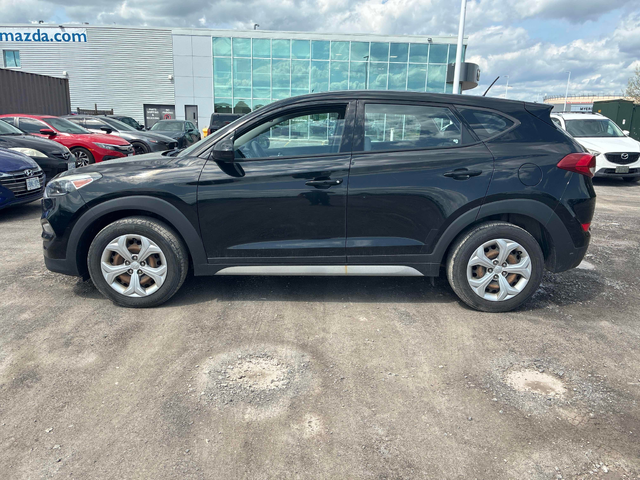 Hyundai Tucson 2.0L 4cyl AWD - автомобили, коли, обяви за нови и употребявани 1