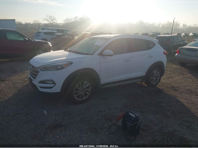 Hyundai Tucson 2.0L I-4 DI, DOHC, VVT, 164HP All Wheel Drive - автомобили, коли, обяви за нови и употребявани 1