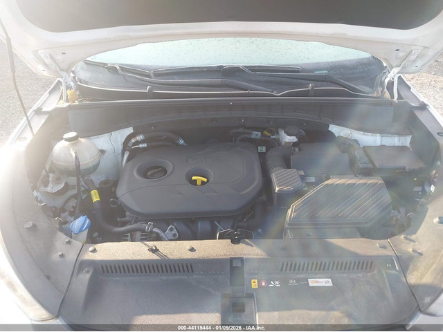 Hyundai Tucson 2.0L I-4 DI, DOHC, VVT, 164HP All Wheel Drive - автомобили, коли, обяви за нови и употребявани 9