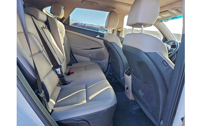 Hyundai Tucson 2.4L 4 All Wheel Drive - автомобили, коли, обяви за нови и употребявани 11