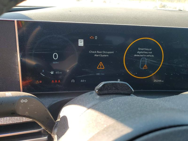 Hyundai Tucson 2.5L 4 Front-wheel Drive - автомобили, коли, обяви за нови и употребявани 9